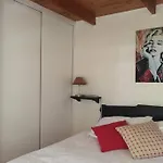Linda Y Comoda Casa Interior Entera/Independiente