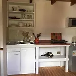 Linda Y Comoda Casa Interior Entera/Independiente